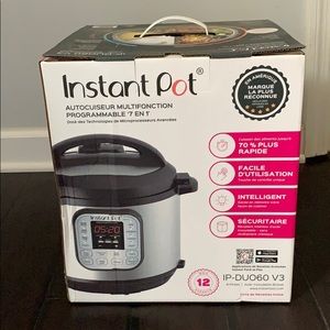 New in box Instant Pot. Never been opened!
